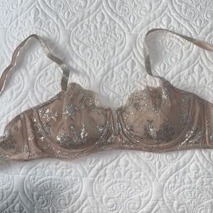 Victorias Secret Nude Sparkly Bra